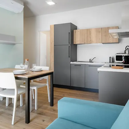 Flats4rent Mameli 140 Werona