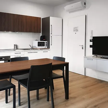 Flats4rent Mameli 140 Apartament