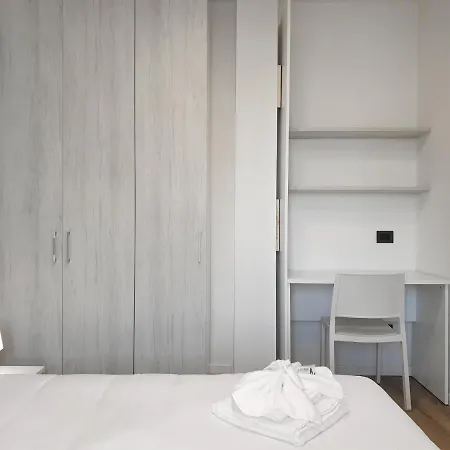 Flats4rent Mameli 140 * Verona