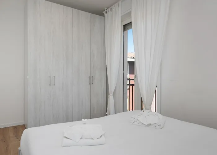 Flats4rent Mameli 140 * ורונה