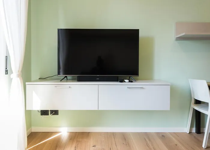 Flats4rent Mameli 140 דירה *