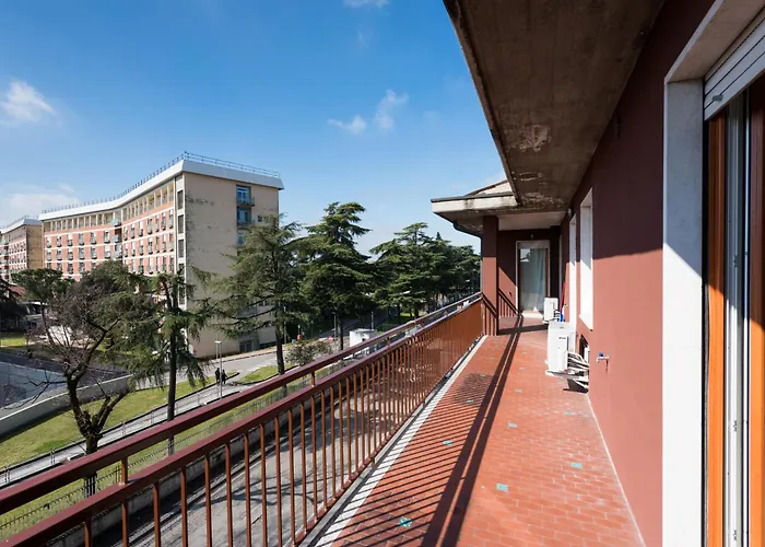 Flats4rent Mameli 140 דירה