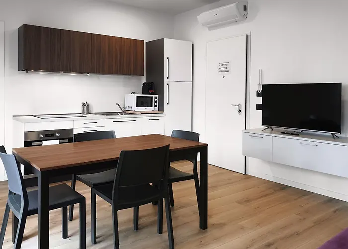 Flats4rent Mameli 140 דירה