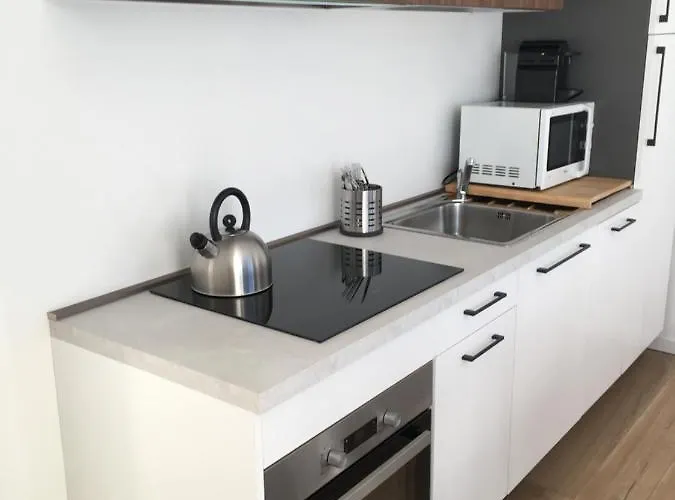 Flats4rent Mameli 140 דירה *